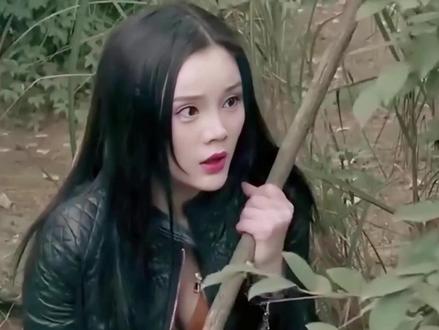 《荒岛大逃亡》毕业旅行变成真人狩猎场,她能否逃出生天#电影 #电影推荐 #电影解说 #影视解说 #因为一个片段看了整部剧