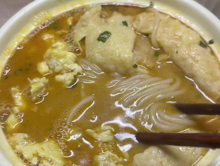 在宿舍煮满小饱#满小饱肥汁米线 #宿舍小锅美食 #大学生做饭日常 #宿舍做饭 @DOU+小助手 @DOU+上热门 @抖音创作小助手 @抖音小助手