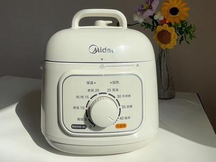 美的电压力锅1.8升精巧容量,煮粥煲汤炖肉焖米饭都可以!#电饭煲 #电压力锅 #美的电压力锅 #小容量电饭煲 #0涂层电饭煲真的香