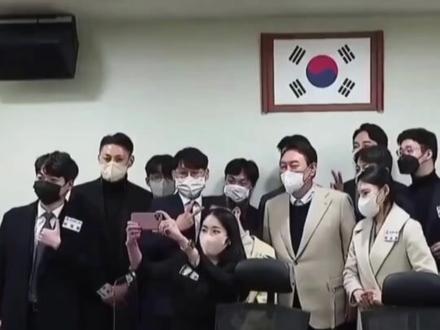 韩媒确认:限日令比限韩令更严格,中国不让韩国组合的日本人演出