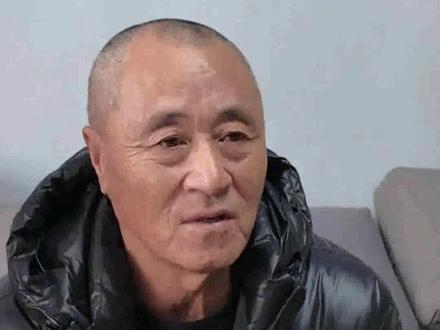养母从人贩子手中将他救出,被拐33年后沈晓阳今天回家团圆,爸爸:始终觉得孩子没丢,跟着妈妈走了#寻亲 #团圆