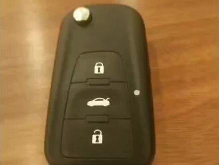 名爵锐腾智能车钥匙电池更换教程#钥匙 #智能车钥匙电池更换教程