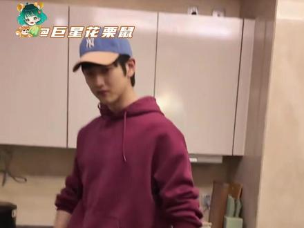 谁能拒绝年下啊#金莎 #孙丞潇 #狙击蝴蝶 #年下 #姐弟恋