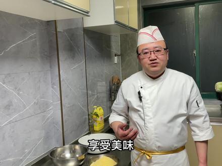 面点师用生铁锅烙“玉米饼子”,松软、搁厚,比电饼铛都好使 #美食教程 #在家做美食