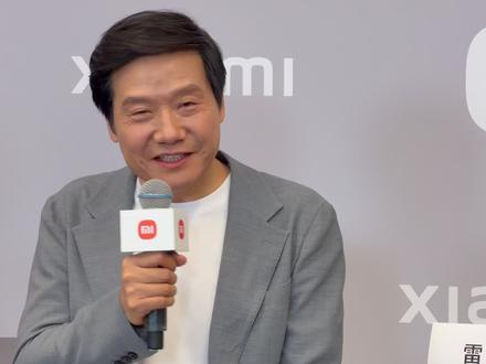 雷军首次公开回应:不想跟友商比较,小米汽车的目标是全球前五 #小米 #雷军 #小米YU7GT