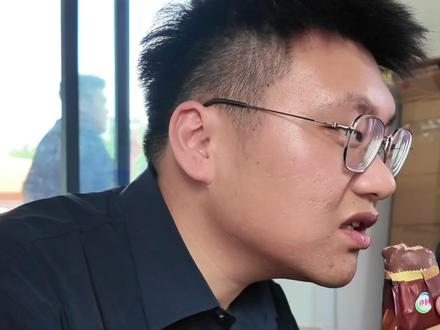 3 万的代步车线索成本竟然高达 50 元,找别人开户还被别人收了 1000 块钱。二手车商的钱真的有这么好挣吗?
#二手车运营
#二手车直播
#二手车ad
#二手车怎么投流
#ad收车