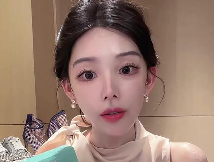 ally专属明星同款全身刷酶~ 身上暗沉,有鸡皮肤疙疙瘩瘩的,一定要去试试,一周刷一次,身体滑嫩透~ #ally #刷酶 #搓澡巾 #体膜 #小气泡