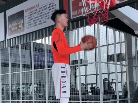 希望大家可以早日完成自己的扣篮梦💪🏻#扣篮梦 #你好篮球少年 #篮球需要沉淀