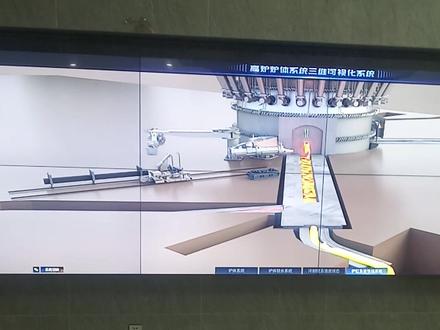 这是炉子开口出铁,出完后堵口的全过程