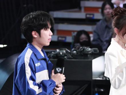 再见选手花海!罗思源的第二人生也请幸福再幸福!#花海退役仪式#花海#上海KPL电竞中心