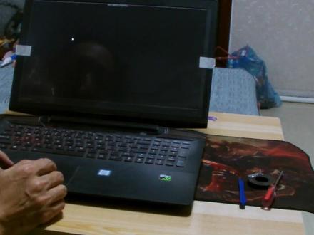 联想Y700高分IPS屏幕拆机更换你学会了吗? #笔记本电脑 #动手能力