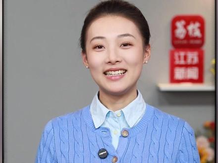 被流量裹挟的“荒野求生赛”砸的是地方文旅的招牌 #张家界七星山荒野求生挑战赛 爆火出圈后,“荒野求生”这四个字就带着烫手的流量,如雨后的蘑菇般,迅速占领了全国各地的荒山野岭。然而,仓促跟风上马的“草台班子”却频频爆雷,#贵州榕江的荒野求生开赛4天被叫停 ,活动的主办方存在违法犯罪行为被公安机关依法立案侦查。只看流量、不顾后果的野蛮办赛,伤的不仅是选手的信任,砸的更是地方文旅的招牌。只有把安全基石筑牢,这份对荒野的向往和挑战自我的热情,才能真正生根发芽,而不是在出事后,沦为全网的一声叹息。