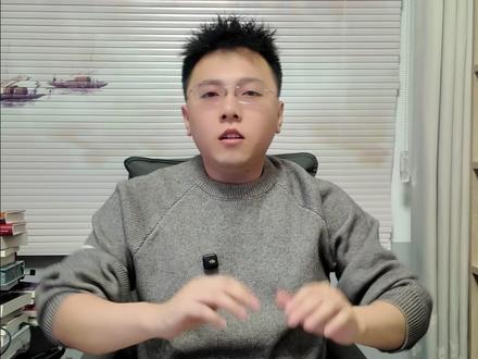 从两岛归还到彻底搁置,俄日北方四岛谈判为何谈了半个世纪仍无果 日本首相高市早苗公然在国会宣称 “台湾有事” 可能构成日本可行使集体自卫权的 “存亡危机事态” ,这一涉台恶劣言论,简直是对中国内政的粗暴干涉,严重违背一个中国原则,把中日关系推向了紧张的边缘。与此同时,俄罗斯那边也有大动作,在北方四岛(南千岛群岛)主权问题上,态度那叫一个强硬,直接让日本 “碰了一鼻子灰”。这两件事看似毫无关联,背后却隐藏着复杂的历史纠葛和地缘政治因素。今天咱就来深挖一下日本与俄罗斯北方四岛(南千岛群岛)的历史根源
#青年创作者扶持计划 #全球创作者计划 #零基础看懂全球 #世界局势 #我要上热门