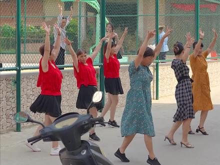 温柔过头的人,总觉得拒绝别人像是做错了事。