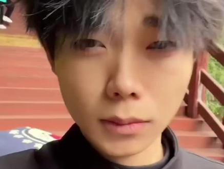 今天依旧很帅#刘梓逸 @刘梓逸 #一字义 @一字义