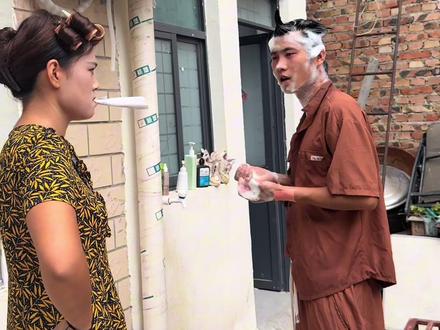 最近很火的包租婆,我跟大姑姐也拍了,不知道搞笑不#搞笑视频