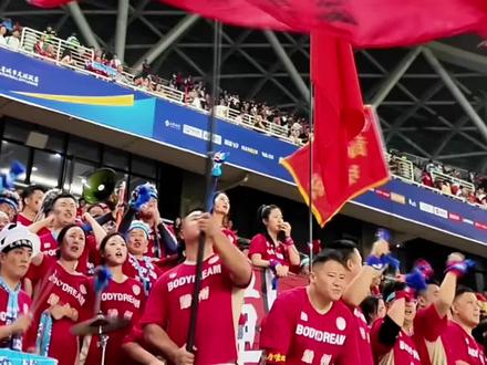 距2026“苏超”徐州队首战倒计时1个月!❤️4月18日徐州队将坐镇主场迎战卫冕冠军泰州队,开启新赛季征程!!🔥#徐州队#苏超#徐州#泰州#徐州队VS泰州队