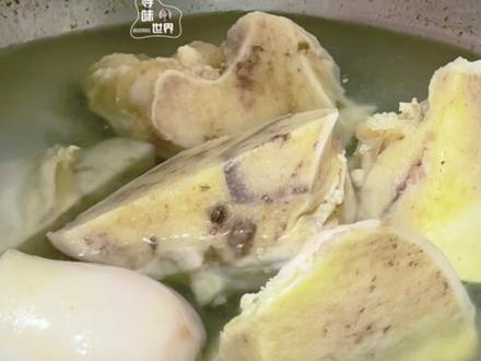 奶白牛骨汤,三分钟搞定,质感如牛奶醇厚,一试成功! #钙质汤 #奶白汤 #牛骨汤 #养生汤