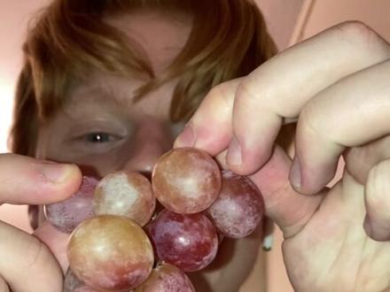 我在做葡萄糖葫芦