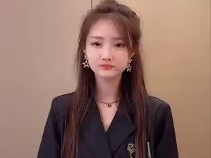 不化妆也能直播?当然啦,和@晨妍 一起试试直播美颜吧~