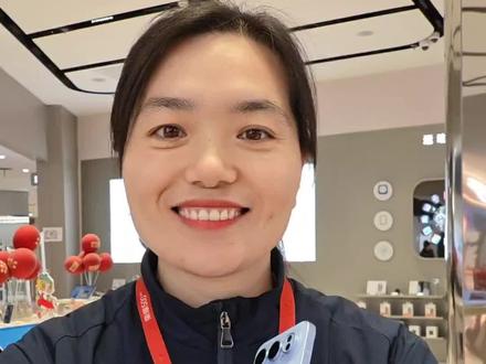 恭喜荣耀数字系列全球代言人肖战获封微博king称号,这是肖战第三次获得微博 King奖项,成为奖项设立以来首位且唯一三封的男艺人,肖战凭作品说话,实至名归#新年荣耀马上来到#肖战#小飞侠 #荣耀Magic8ProAir