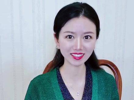 你确定你会拿筷子吗?正确的拿筷姿势不仅体现了你的优雅,更体现了你的文化。#中国传统文化 #餐桌礼仪