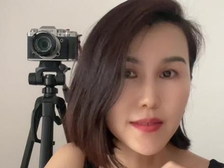 我为什么推荐摄影小白入富士?
总结来说就是:
1️⃣直出好看,不用花心力去调片
2️⃣优秀的胶片模拟,可以对应拍摄不同场景不同内容,足够丰富,满足不同需要的人群
3️⃣能调动新手的积极性,保持对摄影的热情和拍摄欲望, 初始期,学东西的热情最重要
.
.
#富士xt4 #拍照技巧 #摄影教程 #氛围感拍照 #自拍大不一样 @抖音小助手