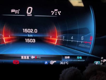 AMG 35车主必看 无损开通原厂启动咆哮,默认记忆式关闭启停,黄金眼日行灯
AMG的灵魂是什么?当然是那一声令人血脉偾张的“咆哮”!但你知道吗?部分35系列车型,原厂悄悄“封印”了这迷人的启动声浪?😱
别担心!无损工程师电脑编程,轻松激活你爱车骨子里的“野兽”基因!💥
✅ **【无损激活·原厂启动咆哮】**
* 告别“静音”启动!唤醒专属AMG的澎湃怒吼,每次点火都是仪式感拉满!肾上腺素瞬间飙升!🎶
* 无损操作,安全稳定,不伤车,还原纯粹AMG体验。
✅ **【点睛之笔·熔岩“黄金眼”日行灯】**
* 谁说35不能有“黄金瞳”?🔥 解锁耀眼夺目的熔岩金色日行灯!
* 瞬间提升前脸战斗气息,白天黑夜都是最独特的存在,回头率爆表!✨
✅ **【贴心必备·告别自动启停】**
* 烦人的自动启停每次都要手动关?彻底解决它!
* 工程师电脑编程,**设置启动即默认关闭启停功能**!省心省力,驾驶更纯粹顺畅!🚗💨
**专属于AMG 35车主的个性升级方案:**
* **无损操作**:专业设备,不动线路,安全可靠。
* **原厂协议**:激活隐藏功能,发挥硬件潜力。
* **瞬间提升**:听觉+视觉+体验,全方位升级!
**拒绝平庸,释放AMG本该有的态度!** 你的35,值得更狂野、更独特、更懂你!
👉 **适合车型**:奔驰 #A35L / #A35 / #CLA35 / #GLA35 / #GLB35 等搭载M260 2.0T发动机的AMG 35系列。