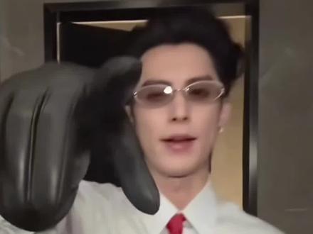 受害者联盟还在不断刷新
#王鹤棣 #受害者联盟 #娱乐聚焦