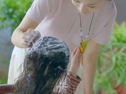 相信大家都不陌生,但是琥珀是如何形成的呢,希望这条视频能帮你从新认识到琥珀#琥珀