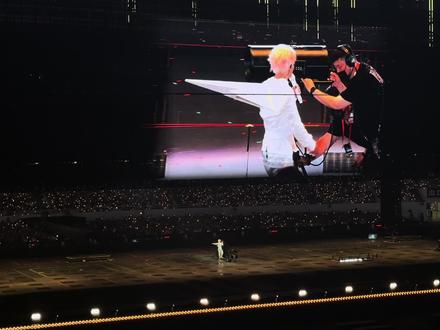 3.22万兽之王演唱会点歌陪你去流浪!
啊啊啊啊啊唱的太好了😭
#薛之谦 #万兽之王 #薛之谦演唱会