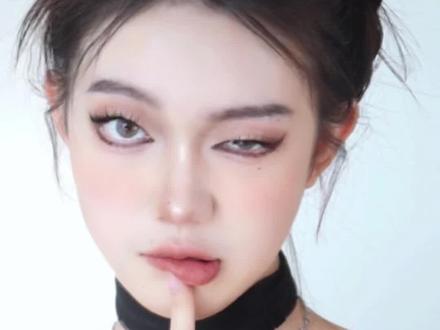 🐱高颅顶猫咪头教程来啦!!轻轻松松get同款上镜发型~还不快学起来!
#单眼皮 #发型 #fyp @DOU+小助手