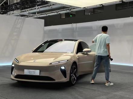 【小明】ET5 空间如何,「亲自」测给你看 #今日份聊蔚来 #新能源汽车 #蔚来 #ET5