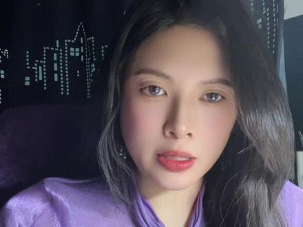 永远不要低估外貌的重要性 韩国🇰🇷为什么不管男女那么看重打扮,伊美发达?
美貌就是稀缺资源,可以降低人生的难度
像#张元英 这种美女本身就是高商业价值的存在
如果如果没有好形象,就必须在其它方面吃苦,
才能追得上本来就有外貌优势的人
#女性智慧 #个人成长 #形象管理 #外貌