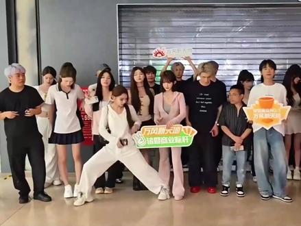 万风新天地捉迷藏开机!把爱留在798!#童锦程 #捉迷藏 #把爱留在798 #童锦程798 #万风新天地