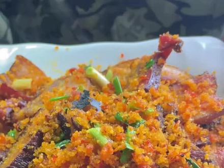 湖北美食,保康特产!炸胡椒,可以炒鸡蛋,也可以炒肥肠 ,小时候的味道!#农村美食 #五花肉 @DOU+小助手 #新农人计划2021