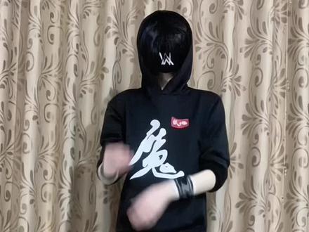 左边画只虫虫 右边画只龙龙#嘉豪 #正太 #正太扭腰