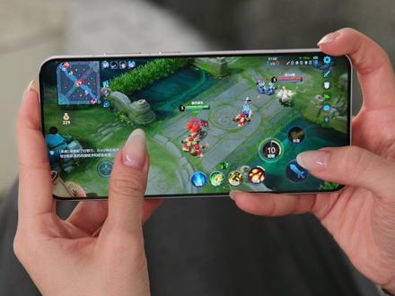 185Hz高刷+10000mAh大电池?荣耀WIN这配置简直是不讲武德!FPS玩家狂喜#荣耀WIN