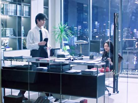 林屿森等聂曦光关灯,灯灭嗖的一下就吻上了