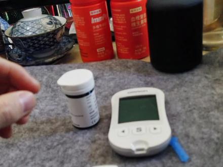 跟着我学习在家怎么测血糖#控糖 #血糖仪 #血糖仪的使用方法 #欧姆龙