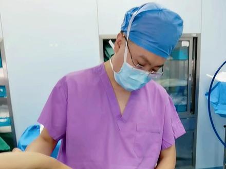 肩关节粘连麻醉下手法松解,安全,可靠。 #闫增龙肩袖损伤 #闫增龙肩关节脱位 #闫增龙肩关节镜 #沈阳肩袖损伤 #沈阳肩关节镜