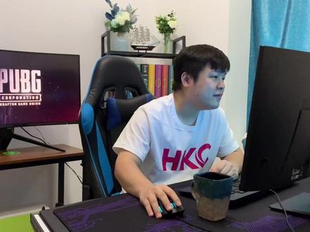 HKC显示器如何设置修改刷新率#电脑知识 #显示器教程 #知识分享 #电脑技巧 #HKC惠科