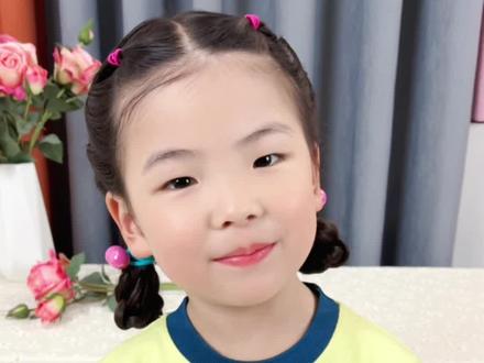 你们要的夏日无刘海发型教程来啦!手残党的麻麻一看就会哦!#儿童编发 #扎发教程 #简单好看发型 #夏日清凉发型
