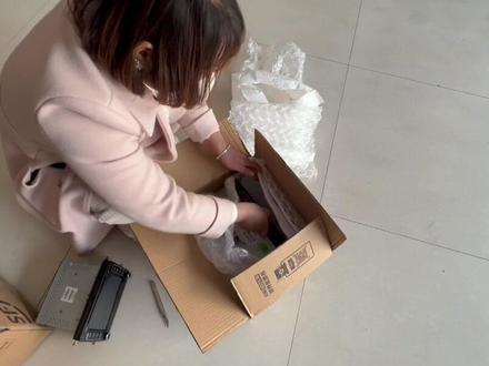 18年款帝豪蓝牙连接不上,设置点不进去,左右按键不起作用!没有倒车影像,方向盘按键无效!