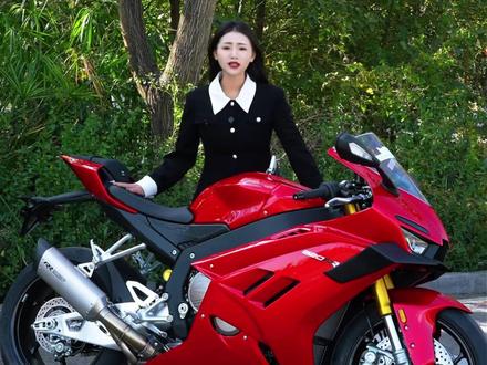 这配置、颜值,很难不心动#张雪820RR #张雪机车 #西昌机车店