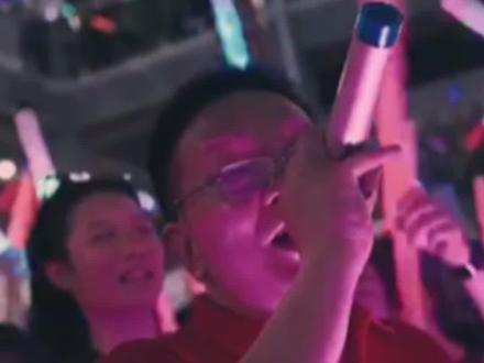 加油!少年!#重庆中学生高考前 “喊楼”助威 (上游新闻记者 秦健)#重庆dou知道