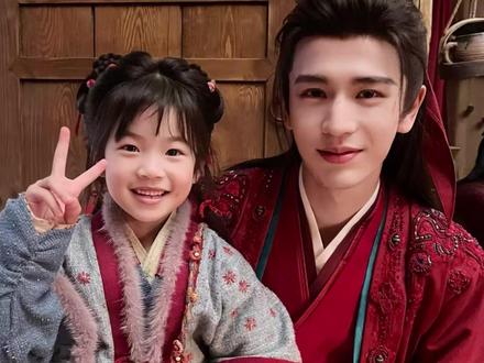 挑战拍100个童星|曹晏宁 谁还没被#逐玉 的宁娘圈粉!😍
简直就是#张凌赫 和#田曦薇 剧中最稳的小军师🔥
#星潮咖摄影 #曹晏宁