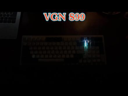 ⌨️跑马灯首秀#机械键盘 #开心工作快乐生活 每个人都有自己喜欢的方式,为生活增添乐趣,让自己开心就很棒了🥰