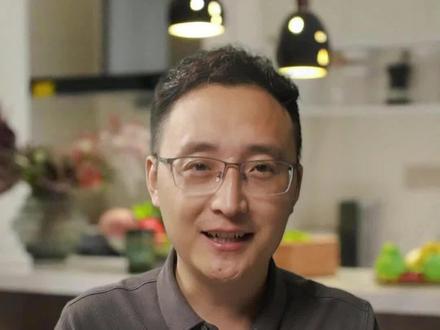 这种大长桌,别去买成品了,自己动动手,很容易省个一两千,质量比你成品的还要好