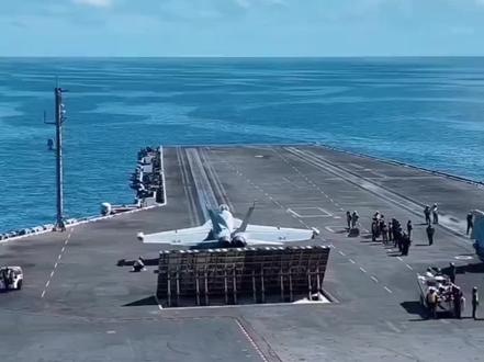 福建舰三连弹!#歼35 #歼15#台湾